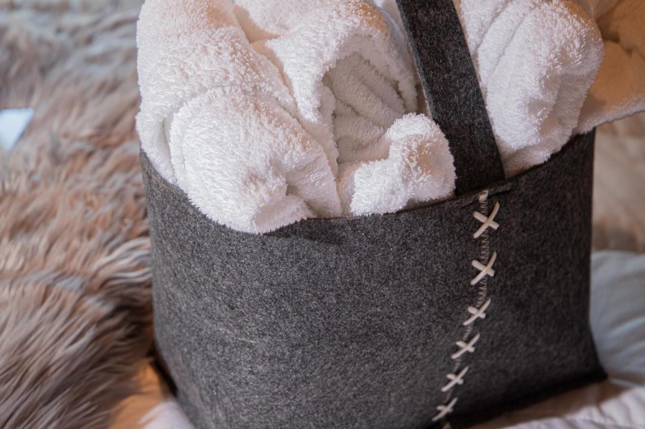Baita Maore Luxury Rooms & Spa Laconi Bagian luar foto